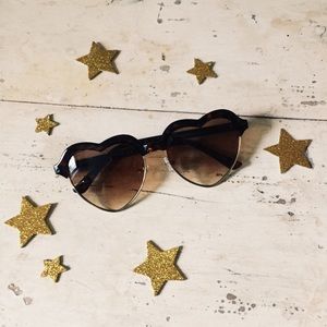 Heart shaped sunglasses❤️